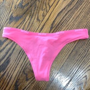 SKIMS Pink thong panty- new without tag
